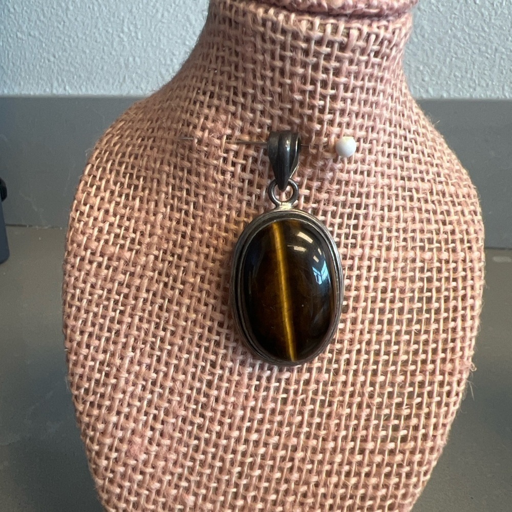Tiger's Eye Oval Pendant Necklace
